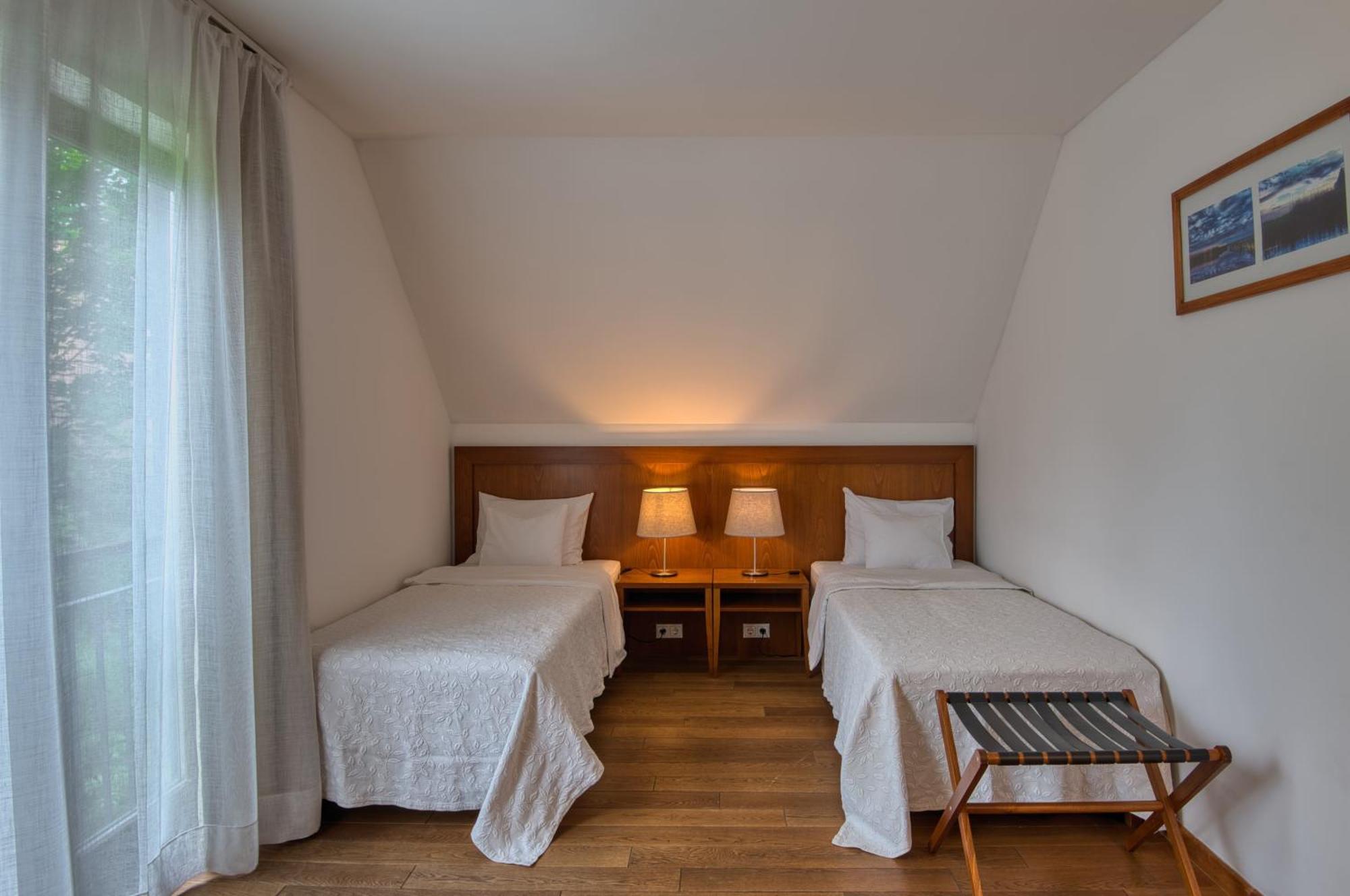 Tisza Balneum Hotel Тисафюред Экстерьер фото