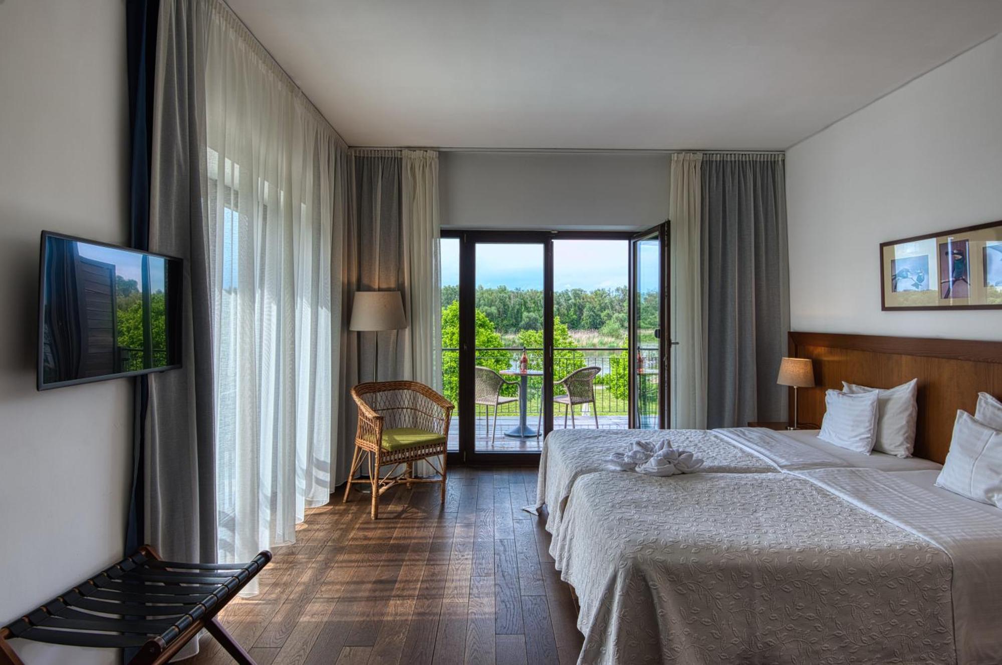 Tisza Balneum Hotel Тисафюред Экстерьер фото