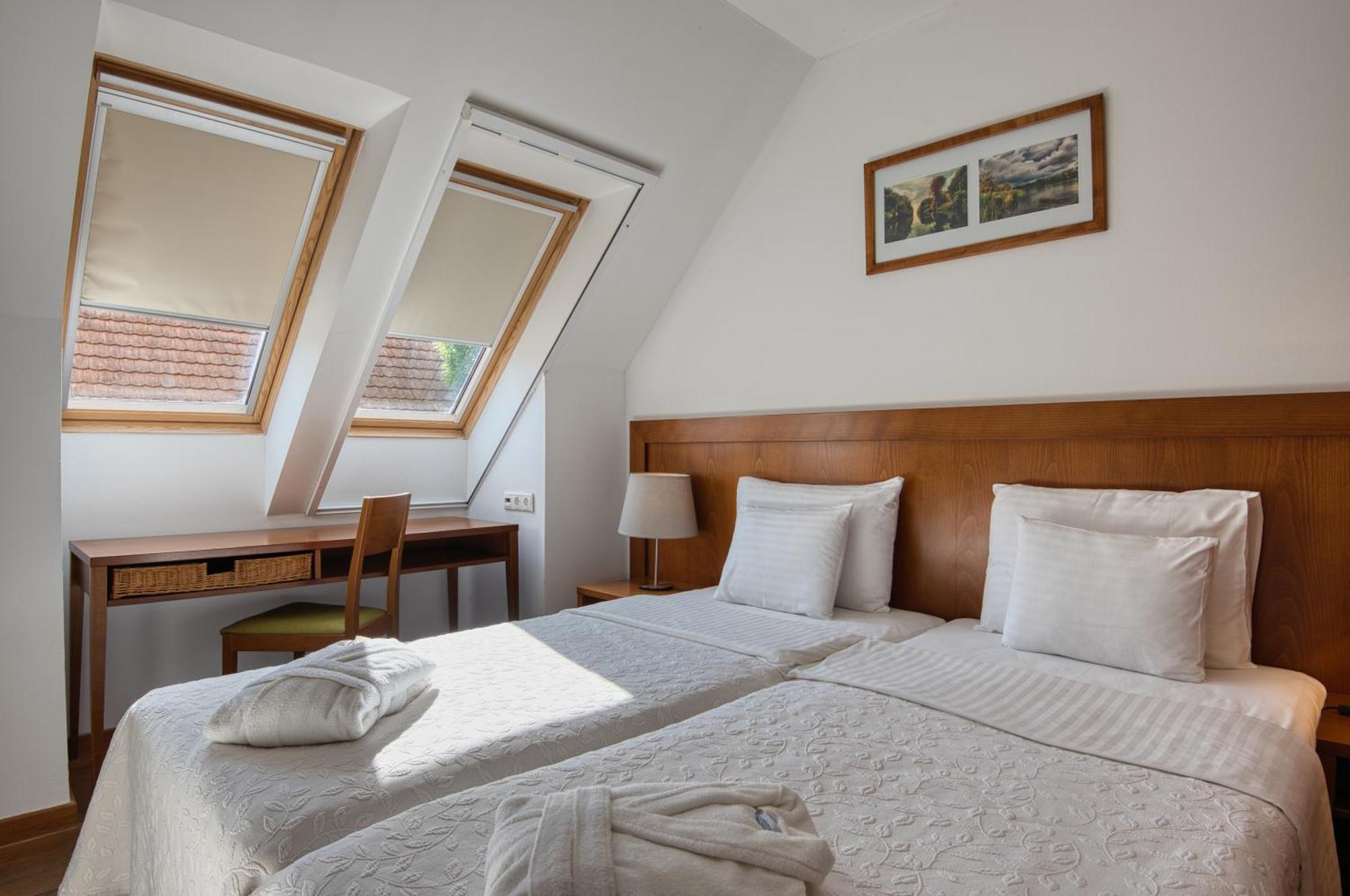 Tisza Balneum Hotel Тисафюред Экстерьер фото
